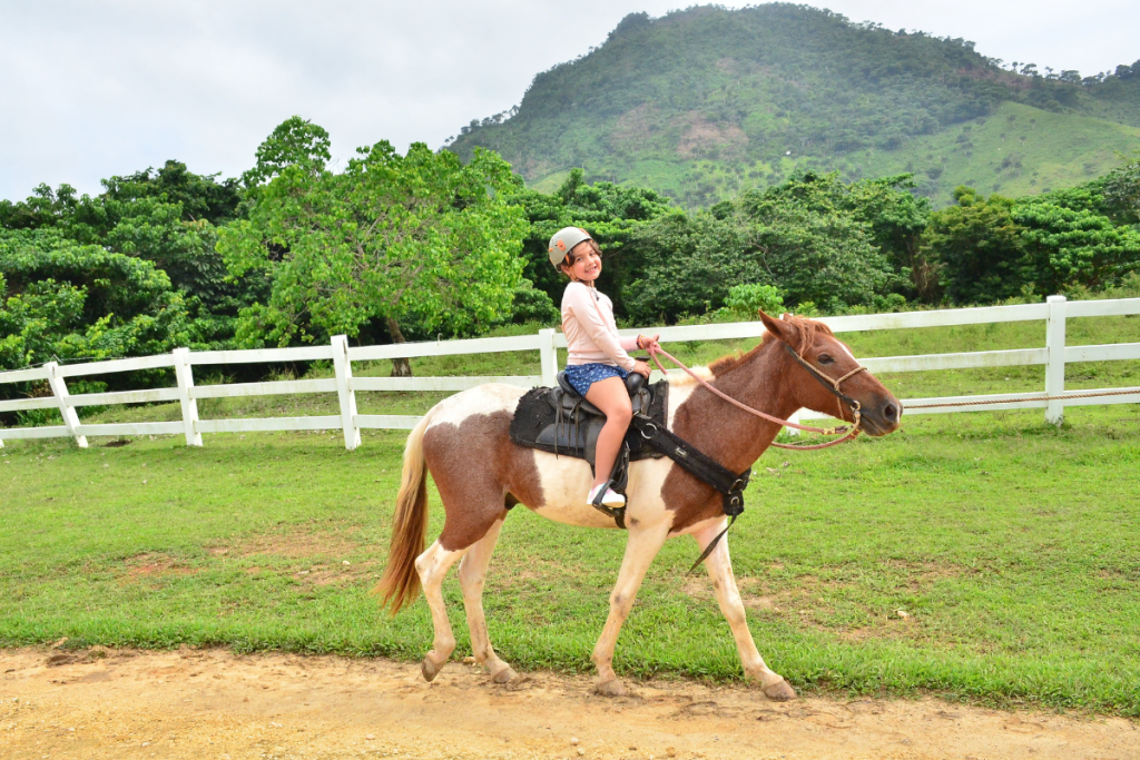 Cabalgata en la hacienda park