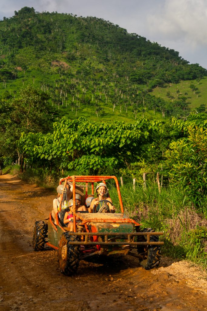 Circuito de Buggies en La Hacienda Park Punta Cana