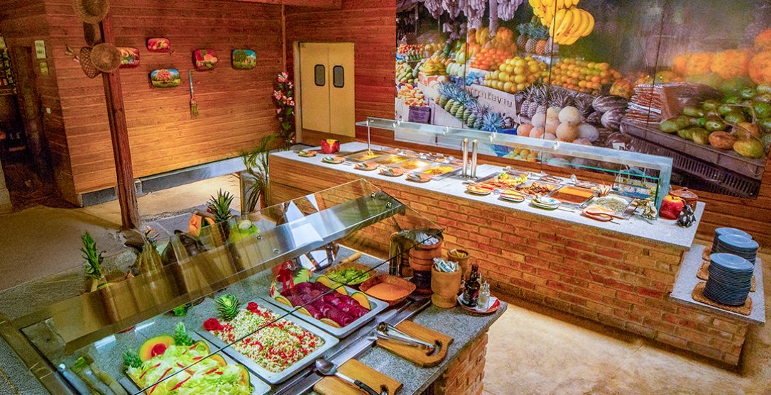Mejores restaurantes Republica Dominicana, el buffet dominicano en La Hacienda Park